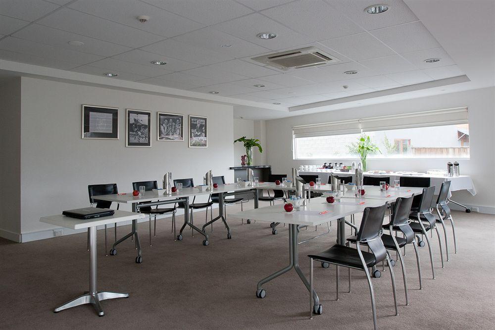 Aparthotel Punthill Essendon Melbourne Esterno foto